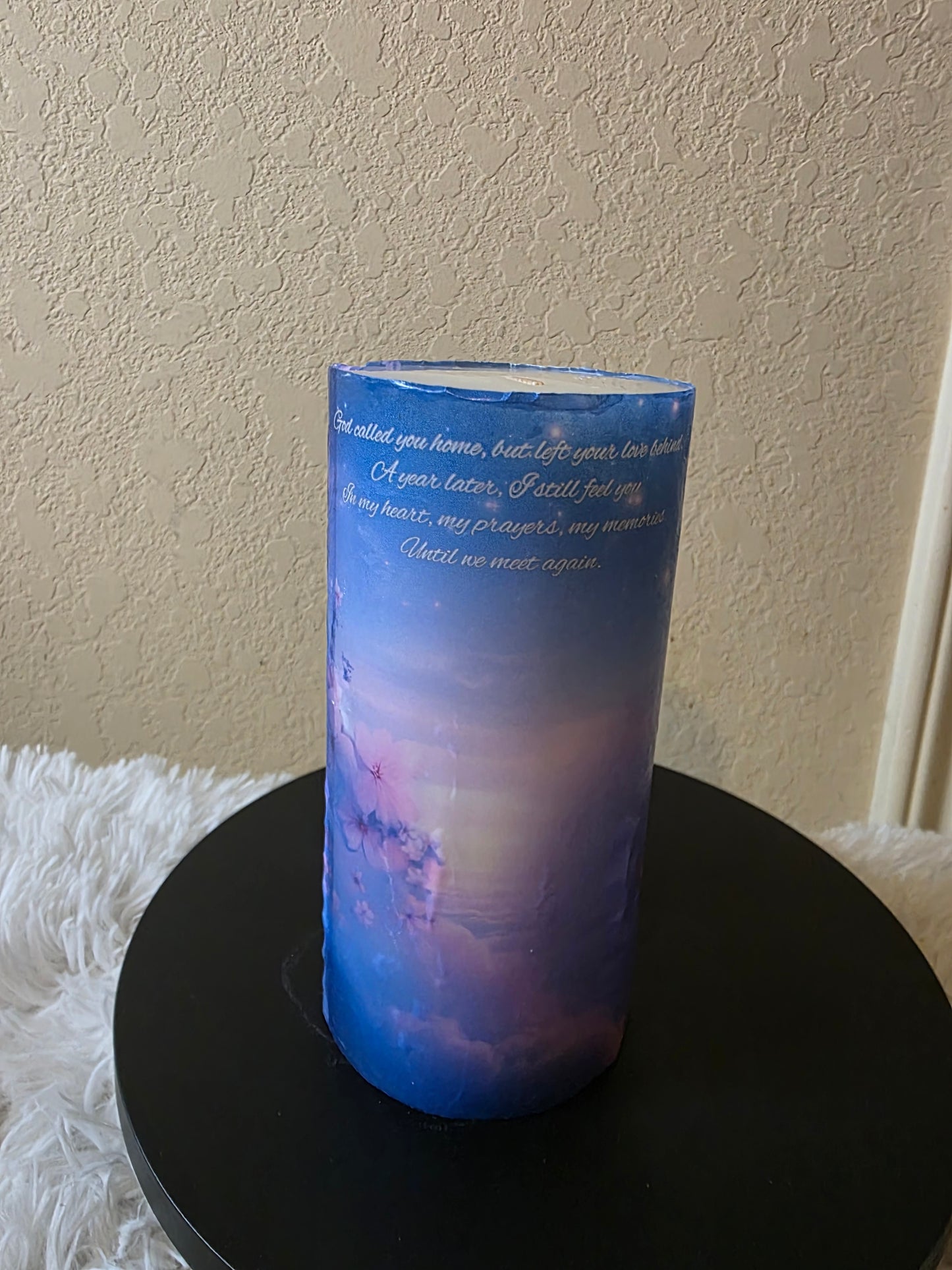 Memorial Candle – A Gentle Light of Remembrance